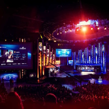 Photo by Hugo Magalhaes