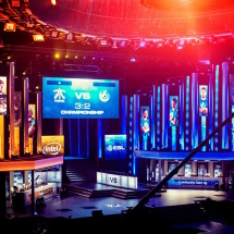 Photo by Hugo Magalhaes