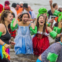 Edinburgh's Hogmanay 2016 - Stoats Loony Dook