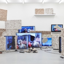 Laura Yuile, Heavy View