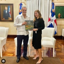 President of the Dominican Republic Luis Abinader with El Arte Del Beisbol